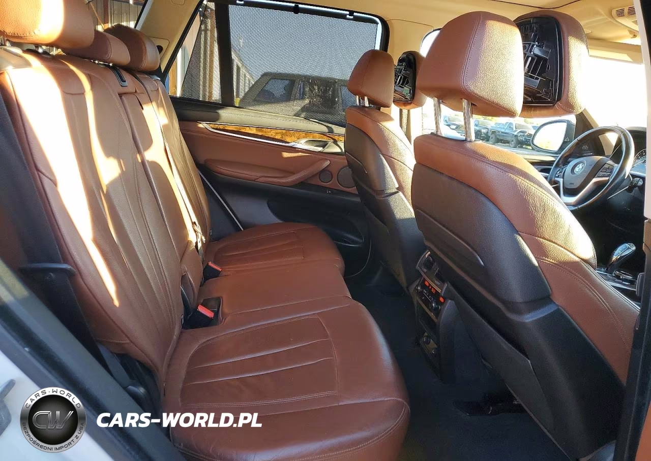 2015 BMW X5 xDrive50I VIN:5UXKR6C50F0J76093 - 11