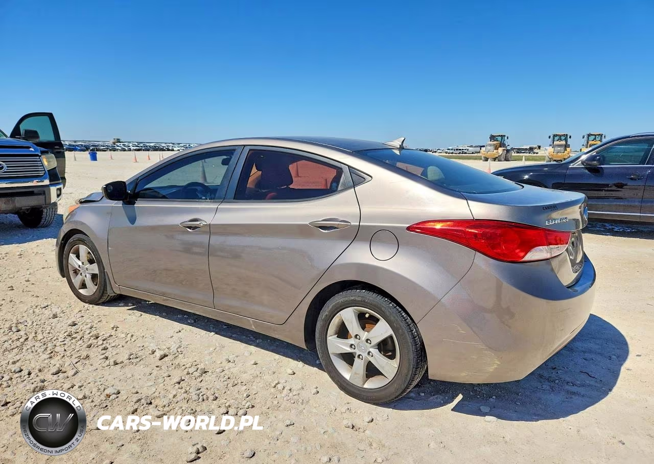 2013 Hyundai Elantra VIN:5NPDH4AE1DH273369 - 2