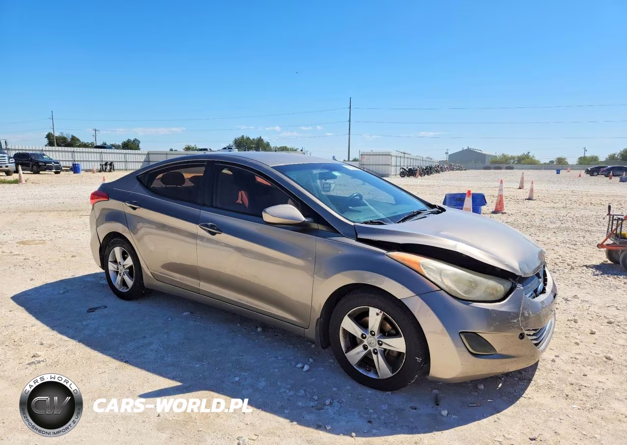 2013 Hyundai Elantra VIN:5NPDH4AE1DH273369 - 4