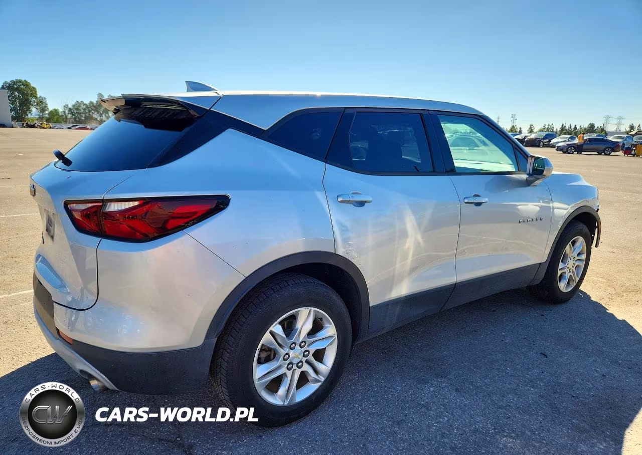 2020 Chevrolet Blazer 2Lt VIN:3GNKBHRS2LS702301 - 3