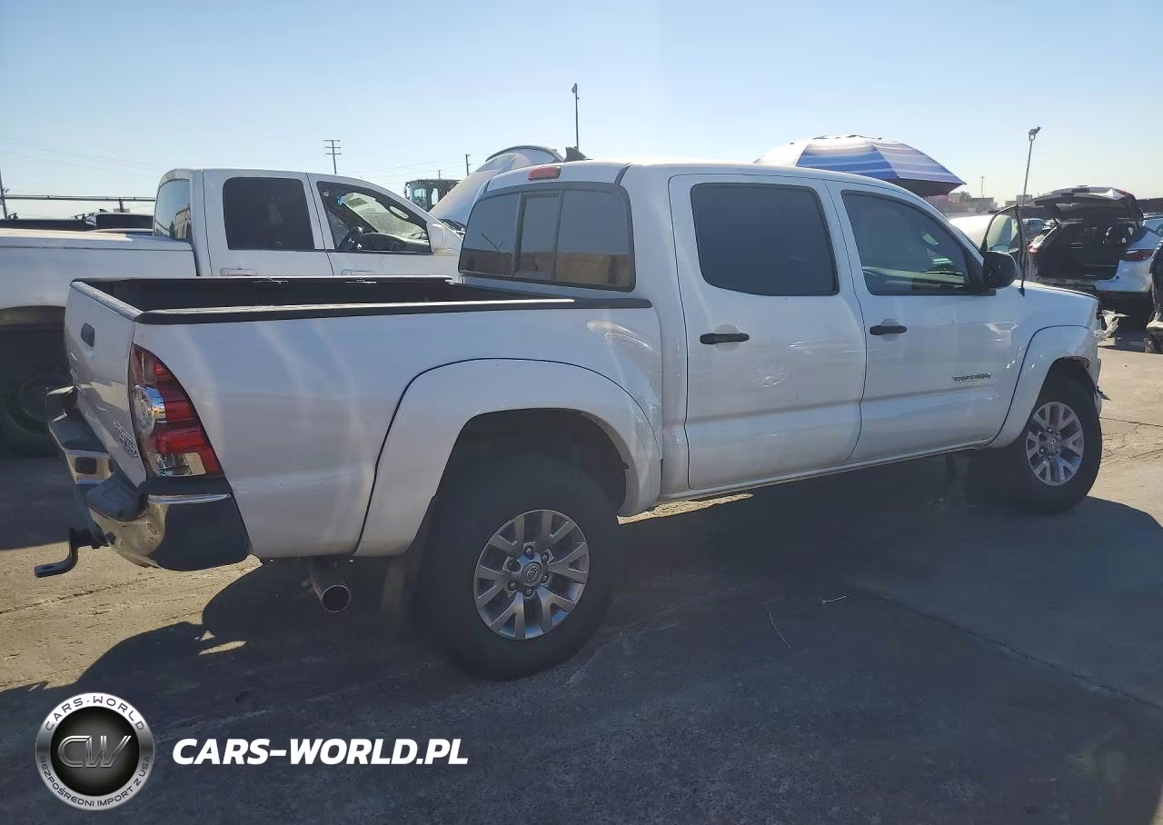 2015 Toyota Tacoma Double Cab Prerunner VIN:3TMJU4GN0FM188042 - 3