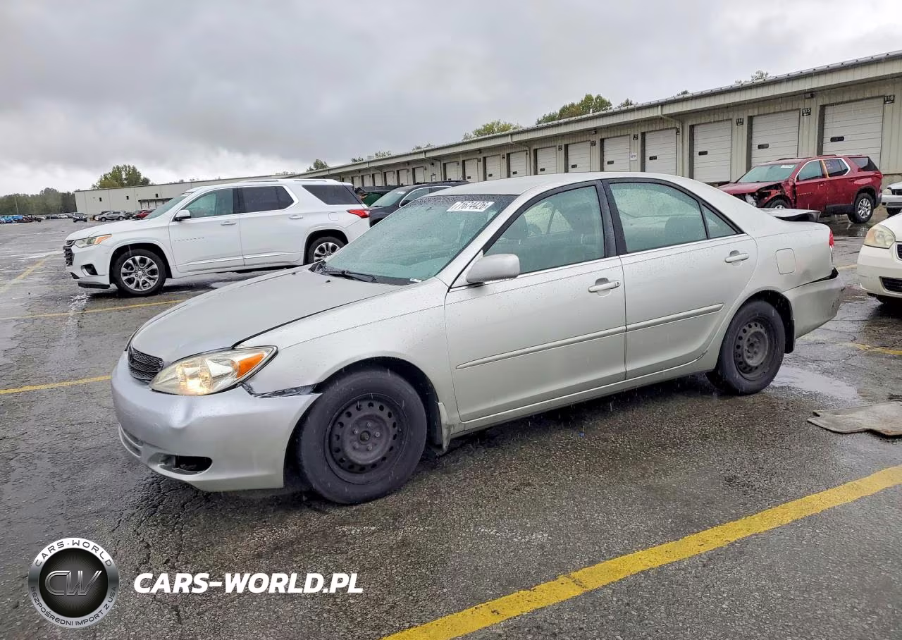 2004 Toyota Camry Le VIN:JTDBE32KX40272460 - 1