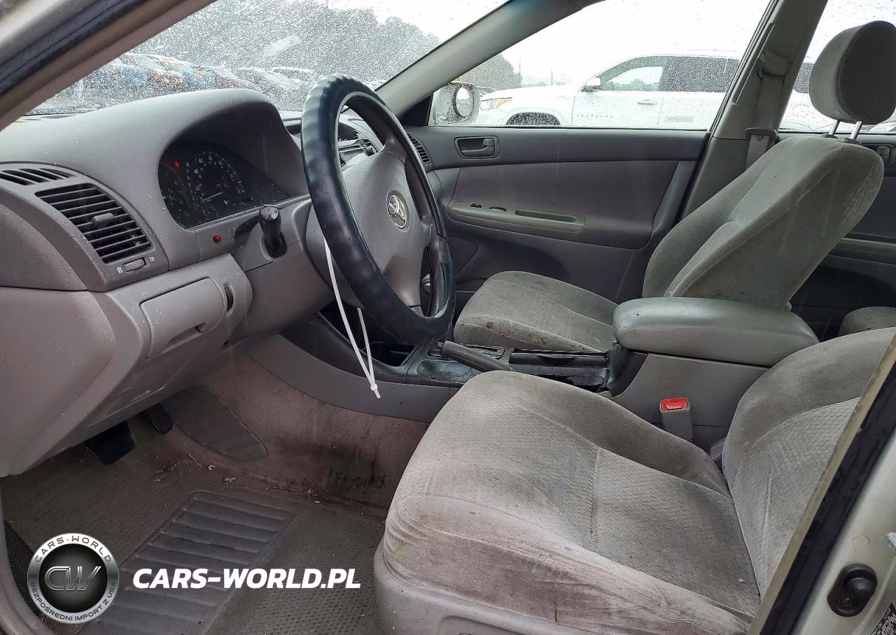 2004 Toyota Camry Le VIN:JTDBE32KX40272460 - 7