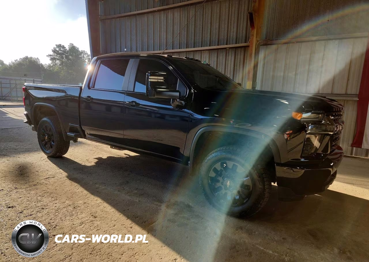 2023 Chevrolet Silverado K2500 Custom VIN:1GC4YMEYXPF256590 - 4
