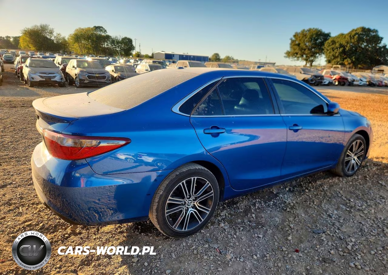 2016 Toyota Camry Special Edition VIN:4T1BF1FK6GU548072 - 3
