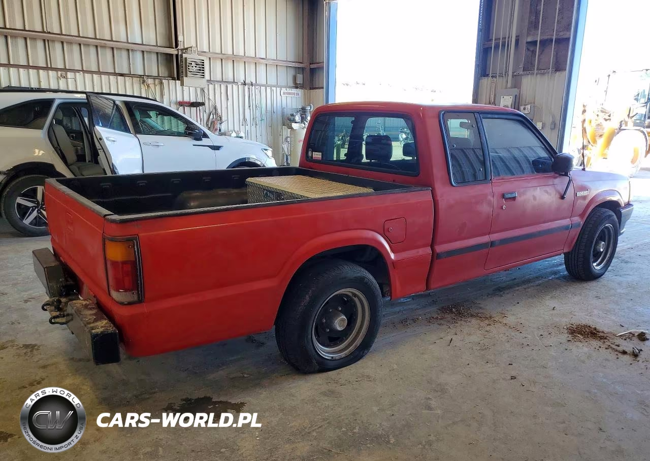1991 Mazda B2600 Cab Plus VIN:JM2UF3143M0113221 - 3