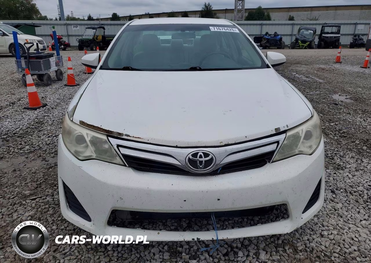 2014 Toyota Camry Le VIN:4T4BF1FK0ER386488 - 5