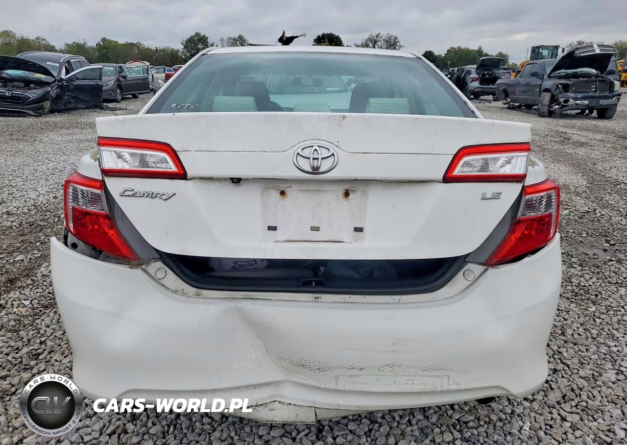 2014 Toyota Camry Le VIN:4T4BF1FK0ER386488 - 6