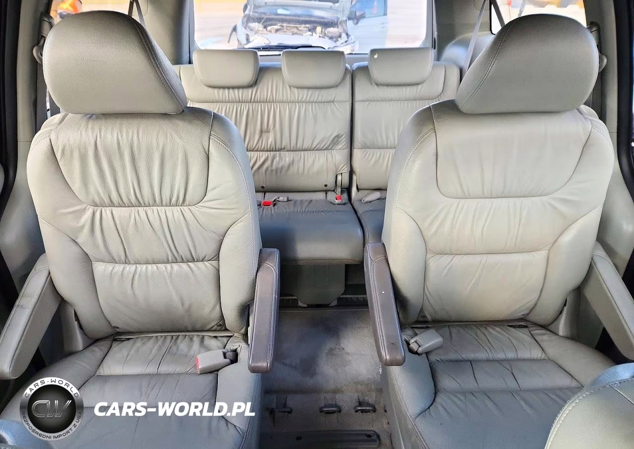 2008 Honda Odyssey Touring VIN:5FNRL38958B040168 - 10