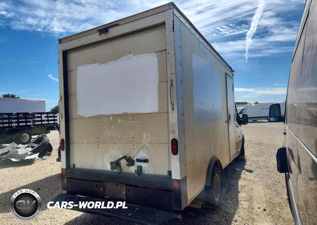 2022 Ford Transit Box Truck VIN:1FDBF6P83NKA77684 - 3