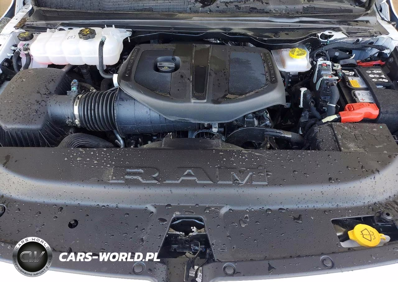 2026 Ram 1500 Laramie VIN:1C6SRFJP4TN443795 - 11