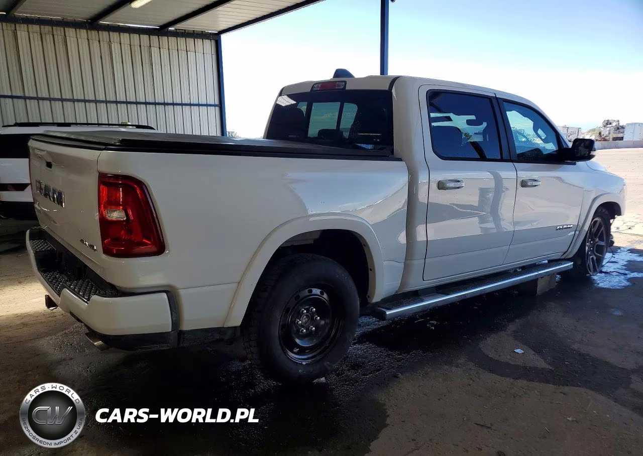 2026 Ram 1500 Laramie VIN:1C6SRFJP4TN443795 - 3