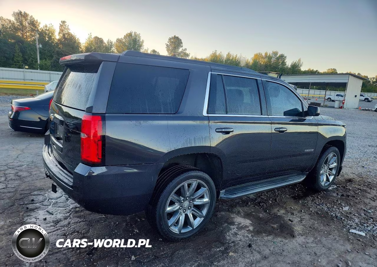 2017 Chevrolet Tahoe C1500 Lt VIN:1GNSCBKC8HR381968 - 3
