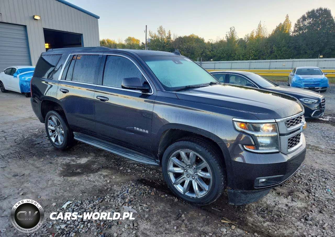 2017 Chevrolet Tahoe C1500 Lt VIN:1GNSCBKC8HR381968 - 4