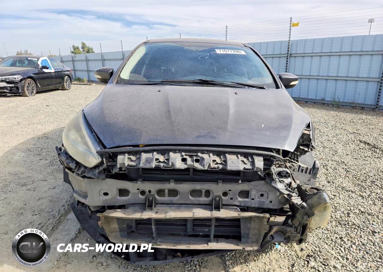 2017 Ford Focus Sel VIN:1FADP3H25HL223106 - 5