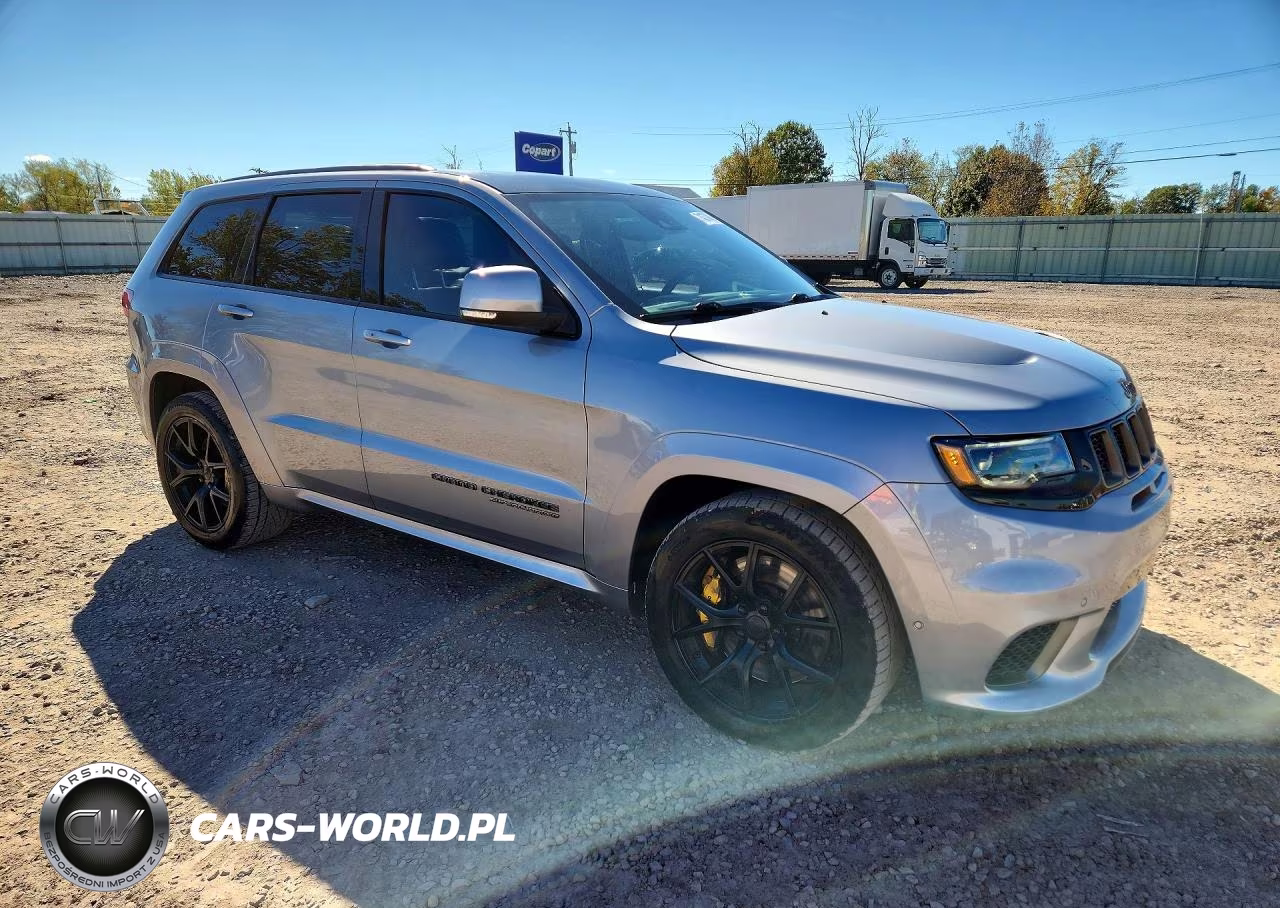 2018 Jeep Grand Cherokee Trackhawk VIN:1C4RJFN9XJC266611 - 4