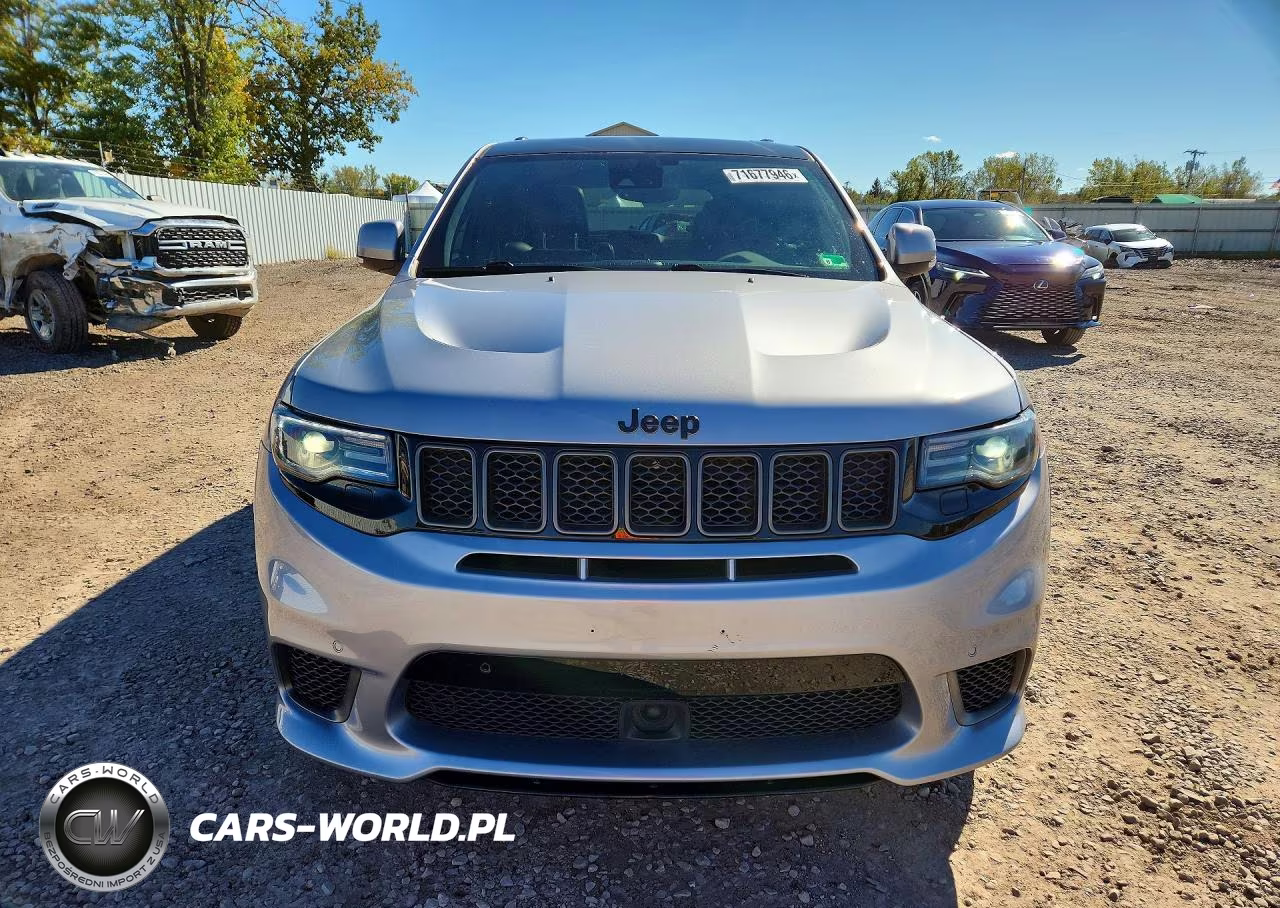 2018 Jeep Grand Cherokee Trackhawk VIN:1C4RJFN9XJC266611 - 5