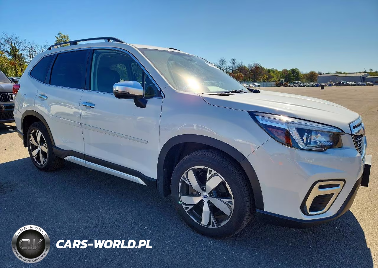 2019 Subaru Forester Touring VIN:JF2SKAWC9KH459558 - 4