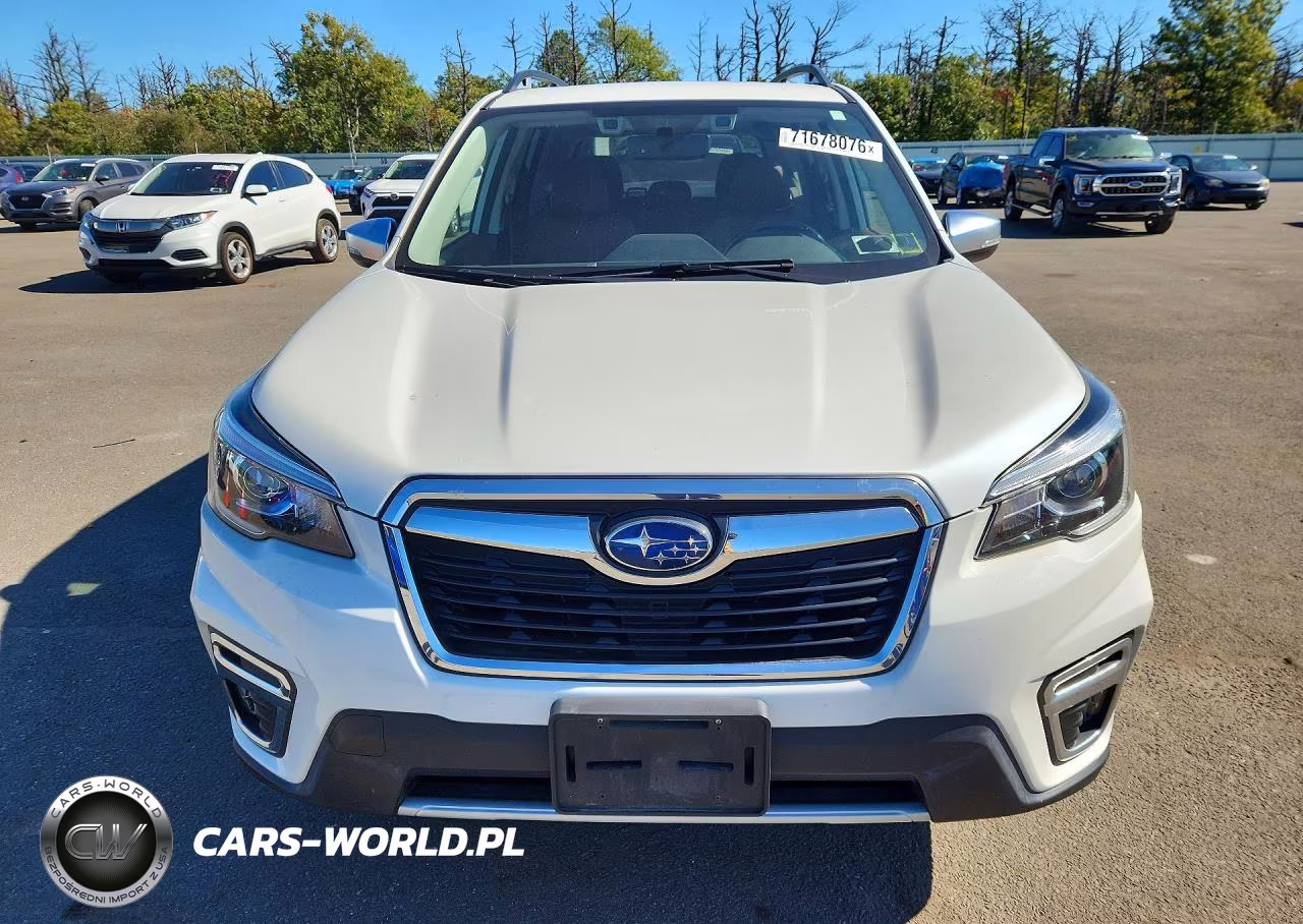 2019 Subaru Forester Touring VIN:JF2SKAWC9KH459558 - 5