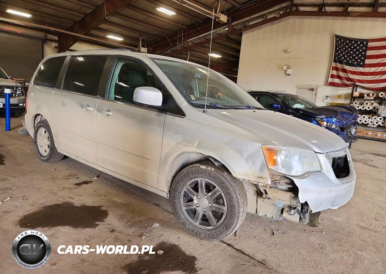 2012 Chrysler Town & Country Touring VIN:2C4RC1BG8CR106740 - 4