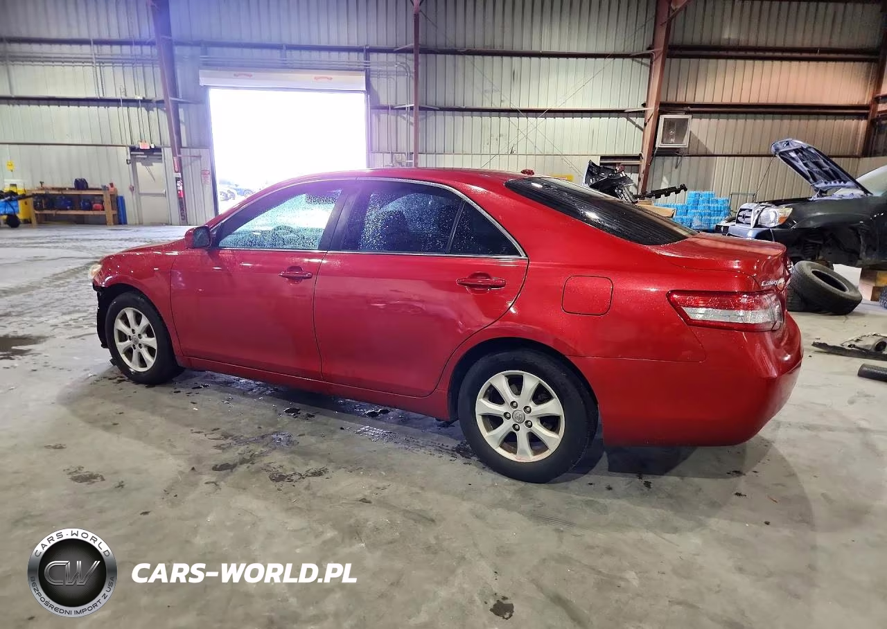 2010 Toyota Camry Le VIN:4T1BF3EK1AU058613 - 2