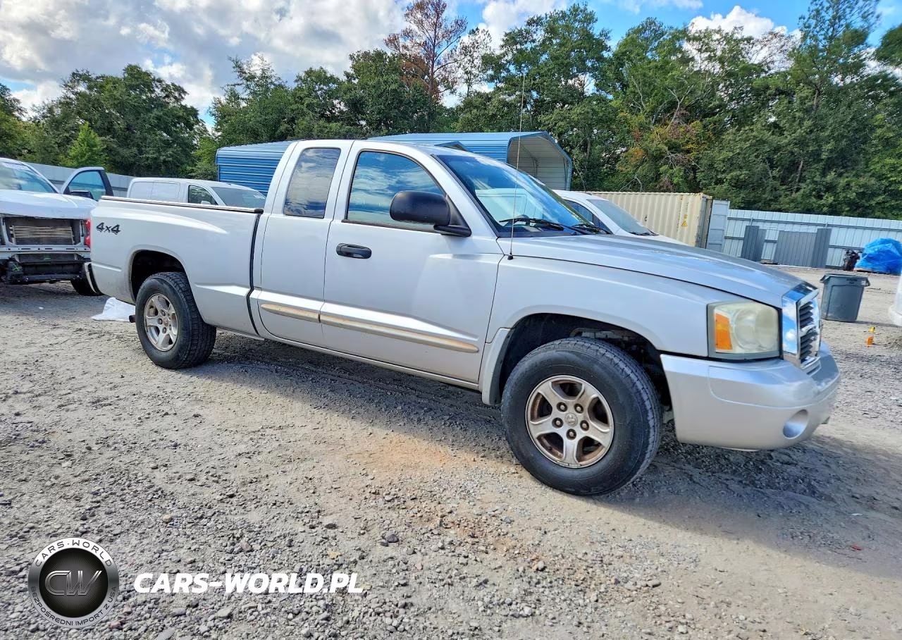 2005 Dodge Dakota Slt VIN:1D7HW42N55S110447 - 4