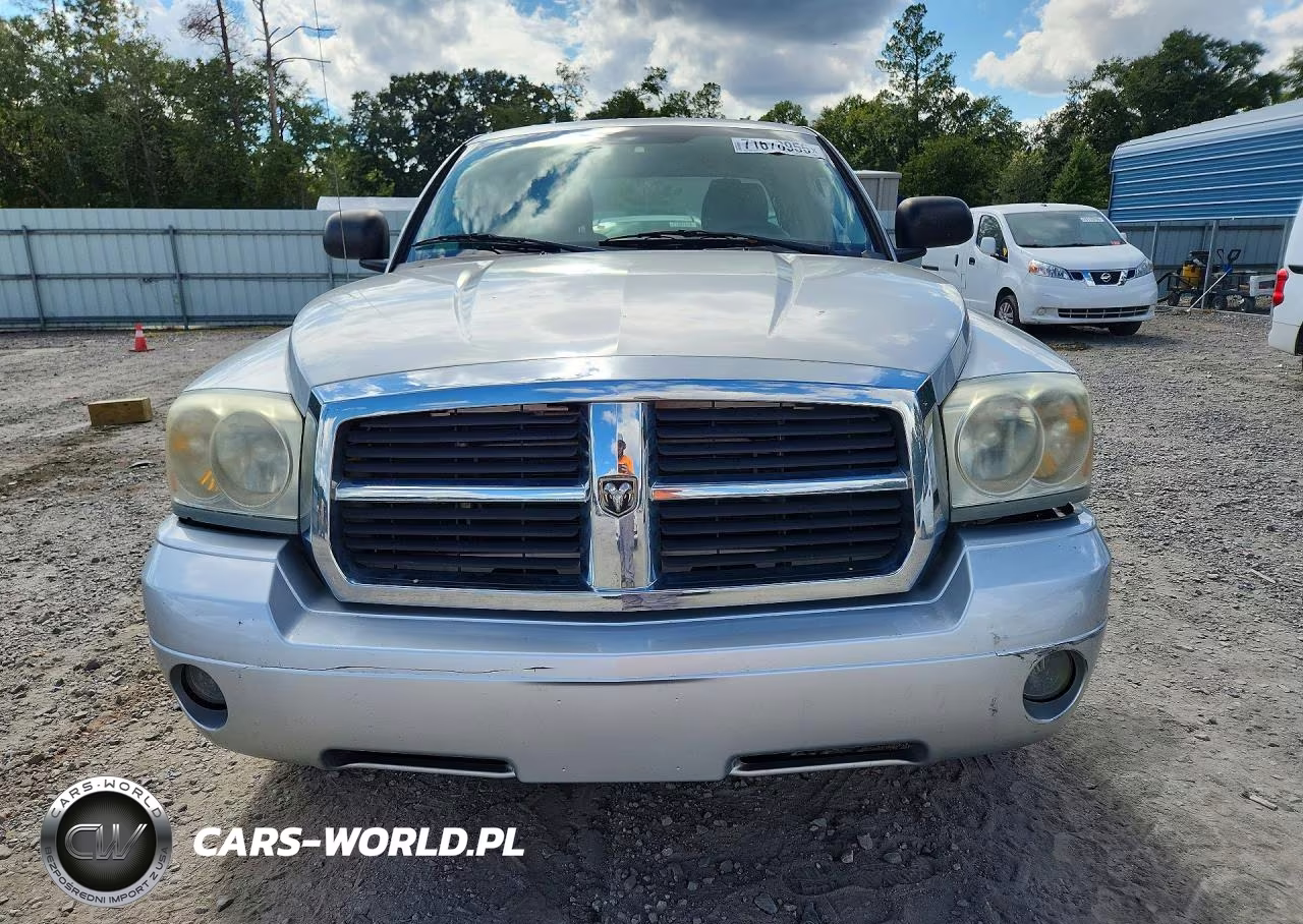 2005 Dodge Dakota Slt VIN:1D7HW42N55S110447 - 5