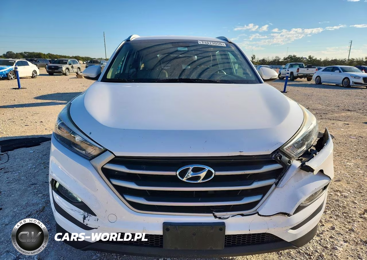 2017 Hyundai Tucson Se Plus VIN:KM8J33A47HU562542 - 5