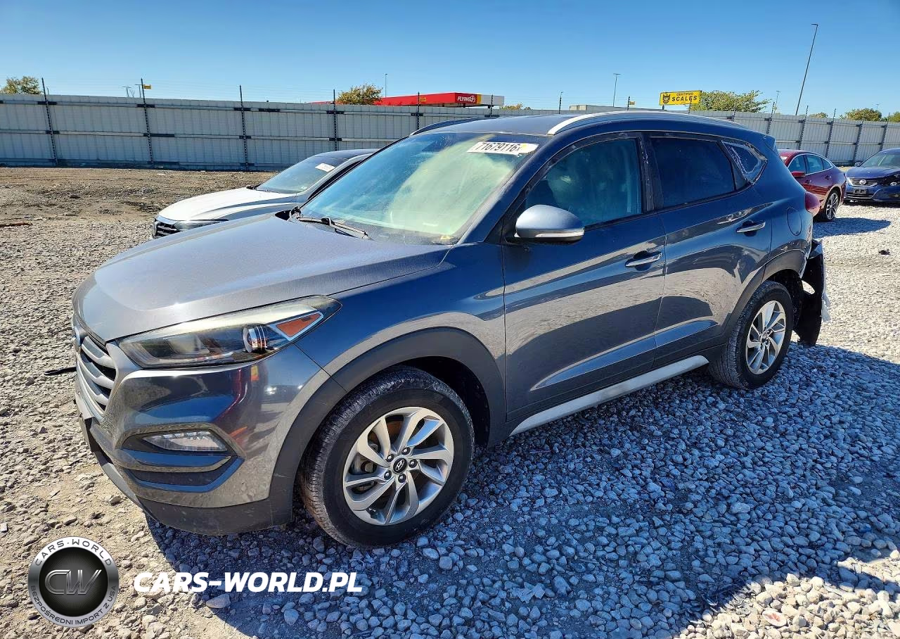 2017 Hyundai Tucson Se Plus VIN:KM8J33A48HU413833 - 1