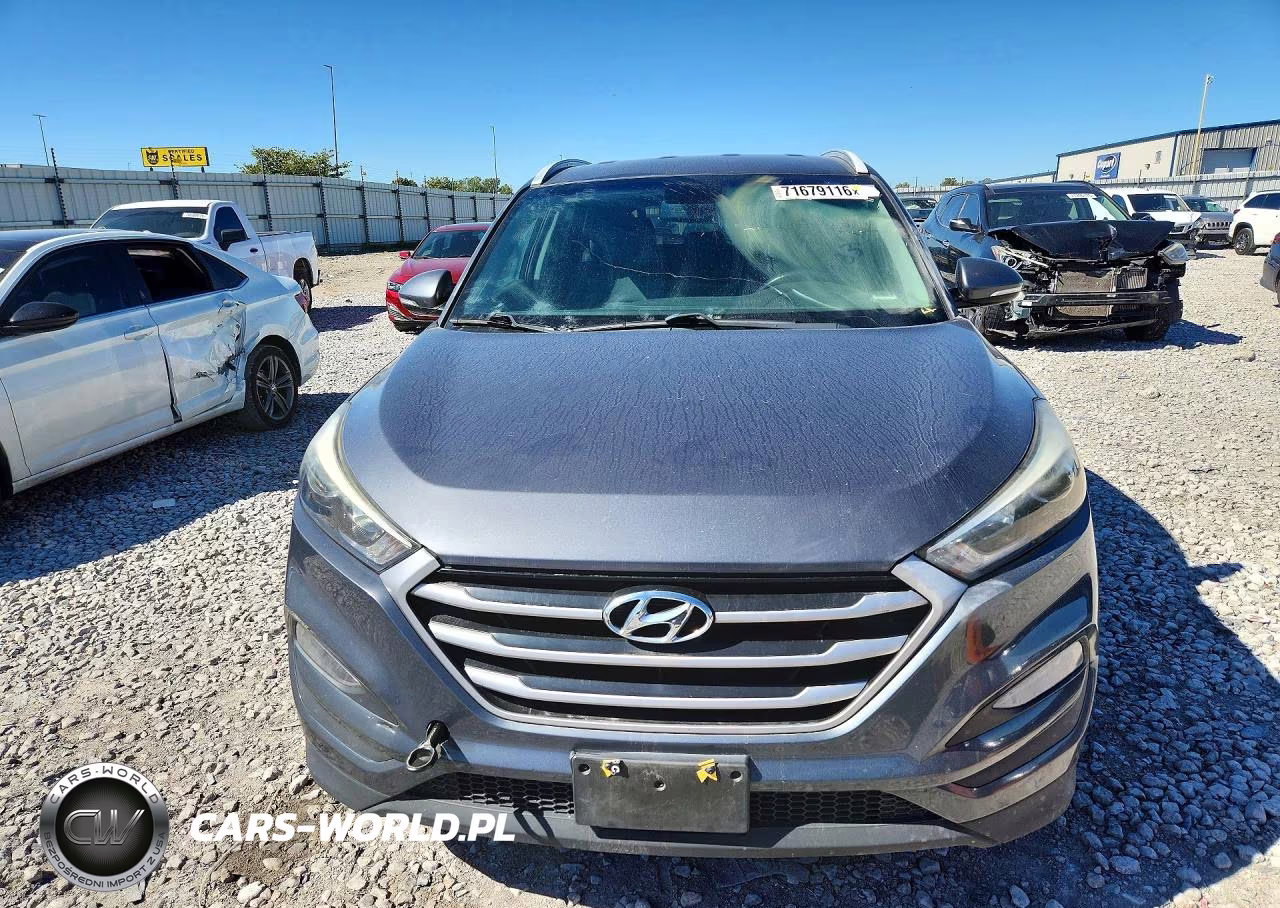 2017 Hyundai Tucson Se Plus VIN:KM8J33A48HU413833 - 5