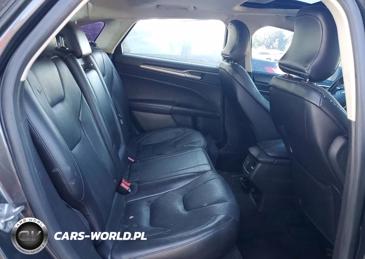 2015 Ford Fusion Titanium Phev VIN:3FA6P0SUXFR247790 - 10