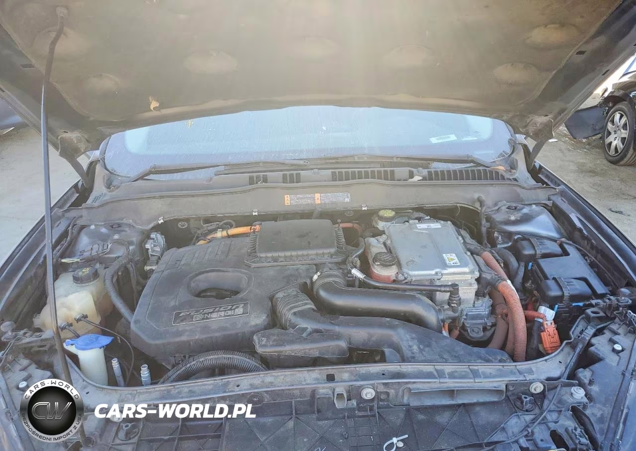 2015 Ford Fusion Titanium Phev VIN:3FA6P0SUXFR247790 - 11