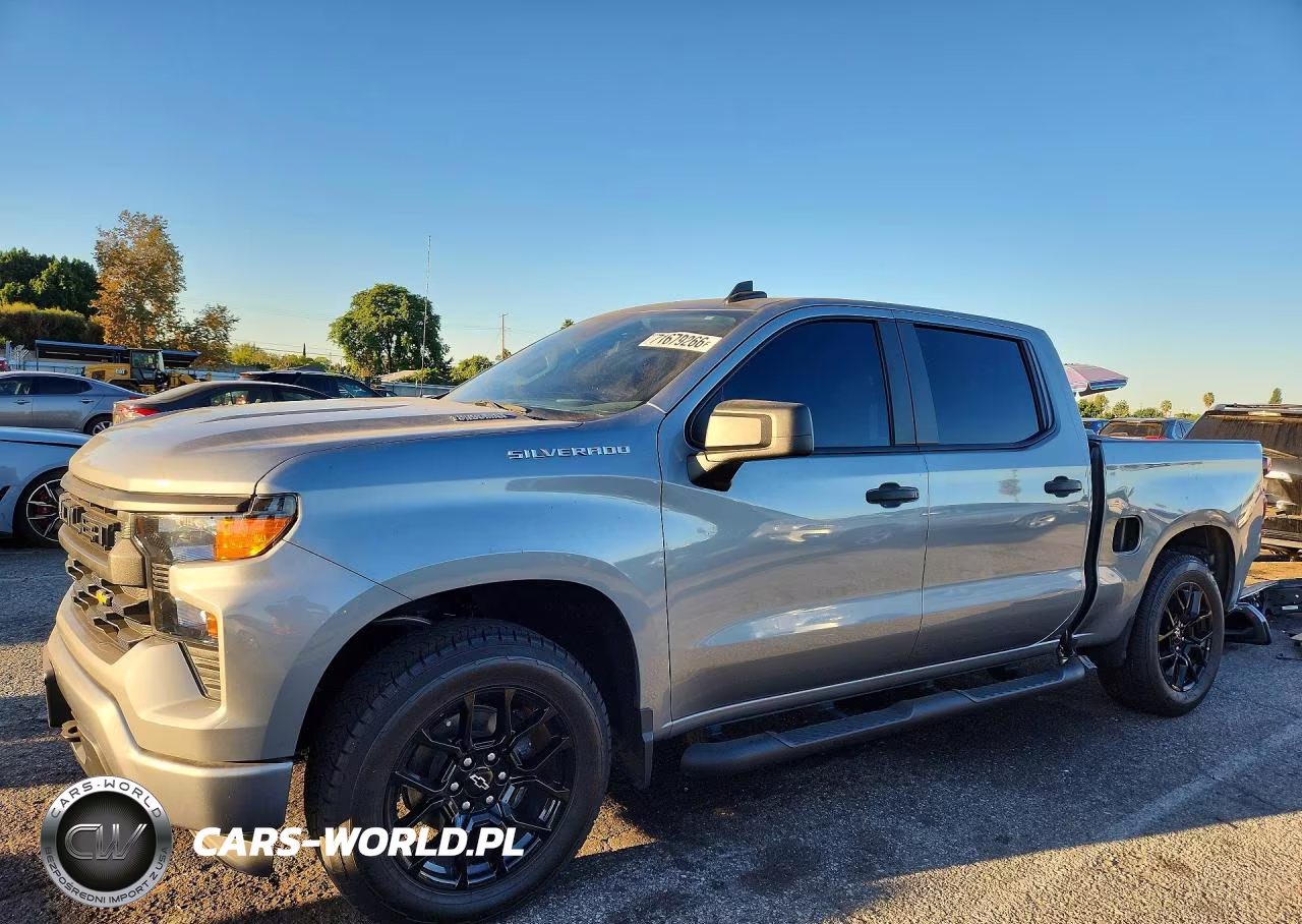 2025 Chevrolet Silverado C1500 Custom – zdjęcie 1 z 13