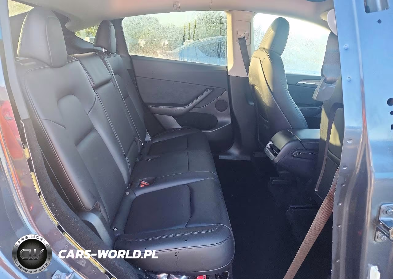 2023 Tesla Model Y VIN:7SAYGDEE6PF978723 - 11