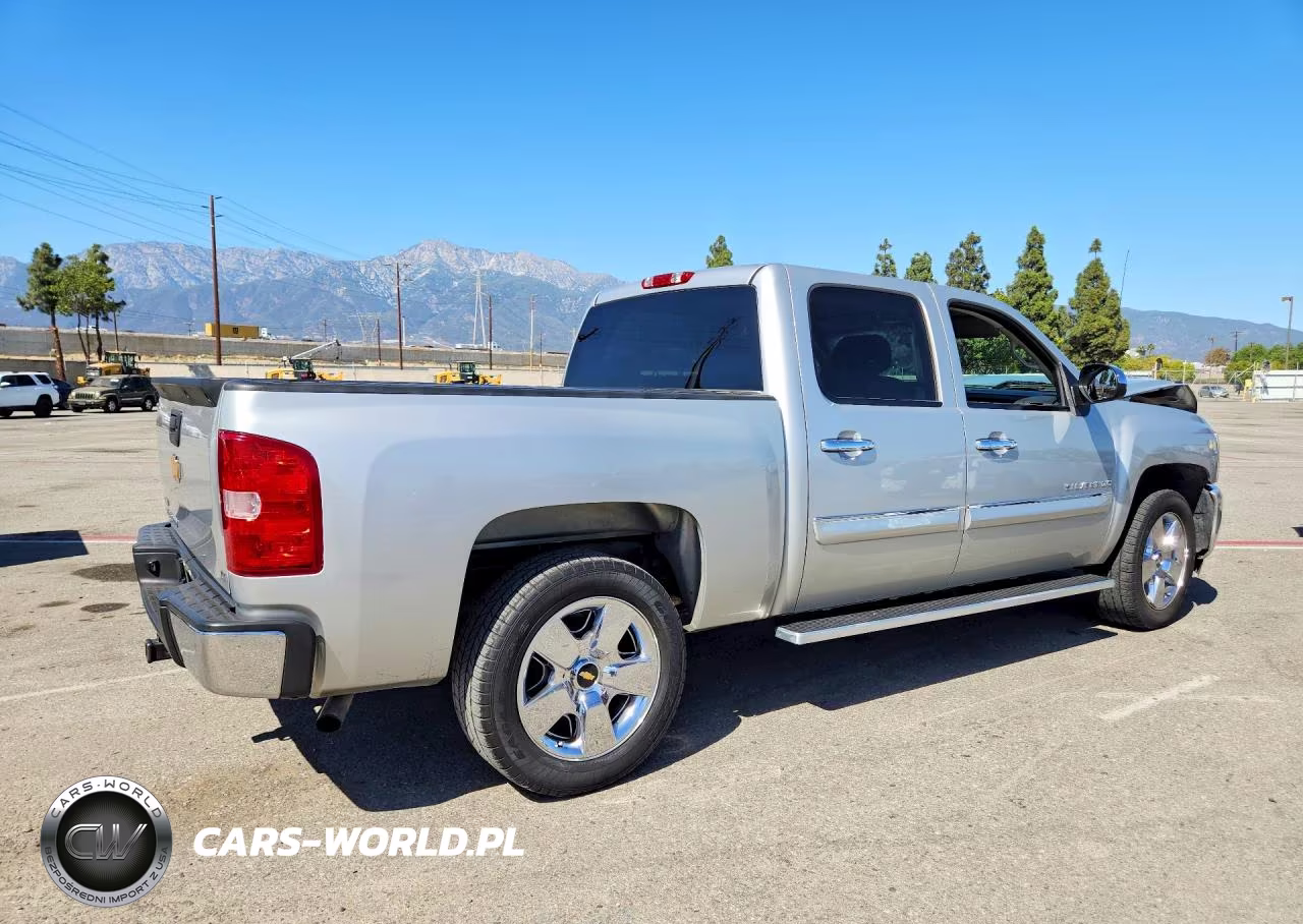 2011 Chevrolet Silverado C1500 Lt VIN:3GCPCSE08BG299102 - 3