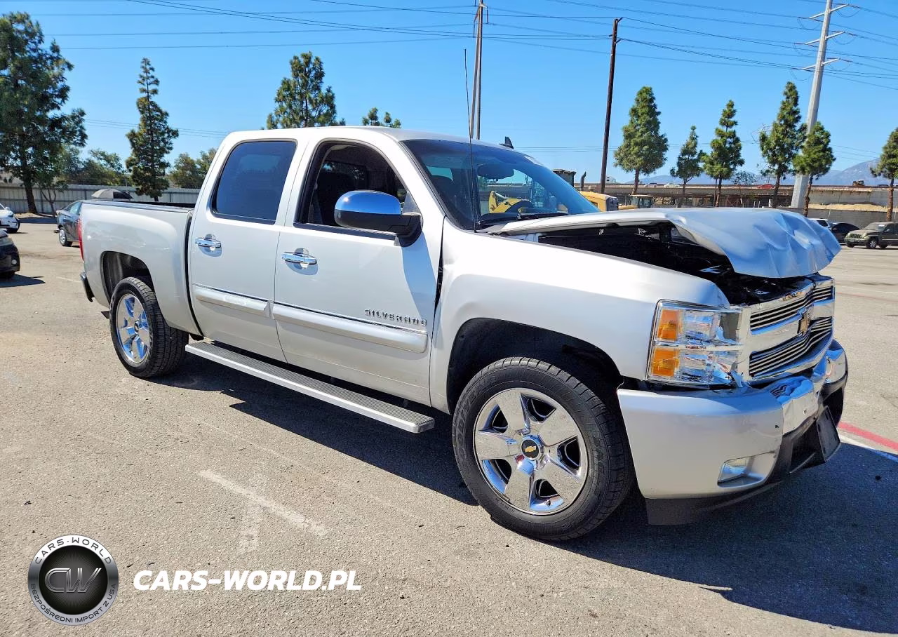 2011 Chevrolet Silverado C1500 Lt VIN:3GCPCSE08BG299102 - 4