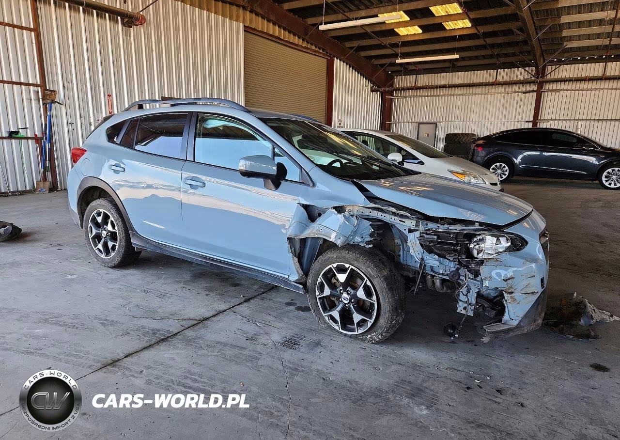 2018 Subaru Crosstrek Premium VIN:JF2GTABC0JH279960 - 4