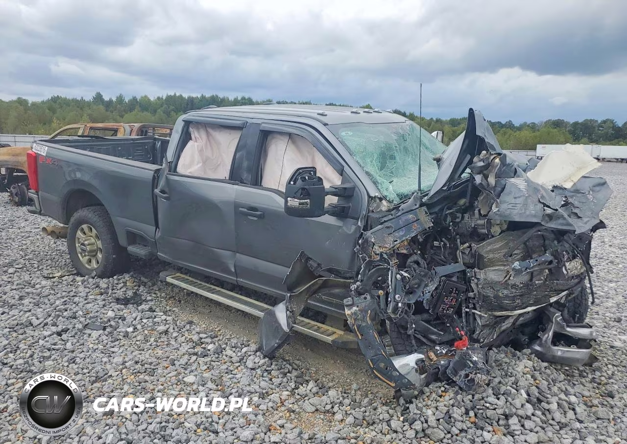 2024 Ford F350 Super Duty VIN:1FT8W3BTXREF33886 - 4