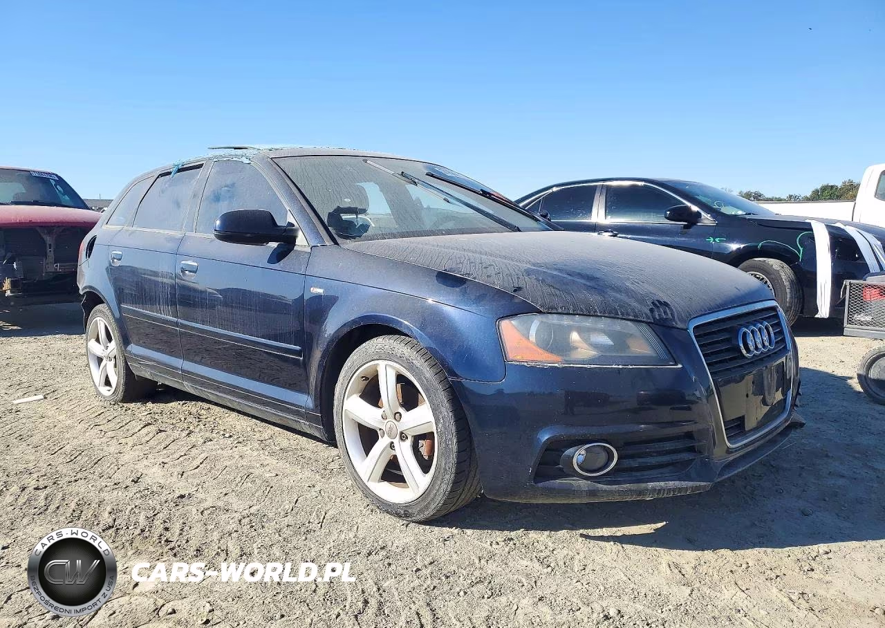 2013 Audi A3 Premium Plus VIN:WAUKJAFM4DA028984 - 4