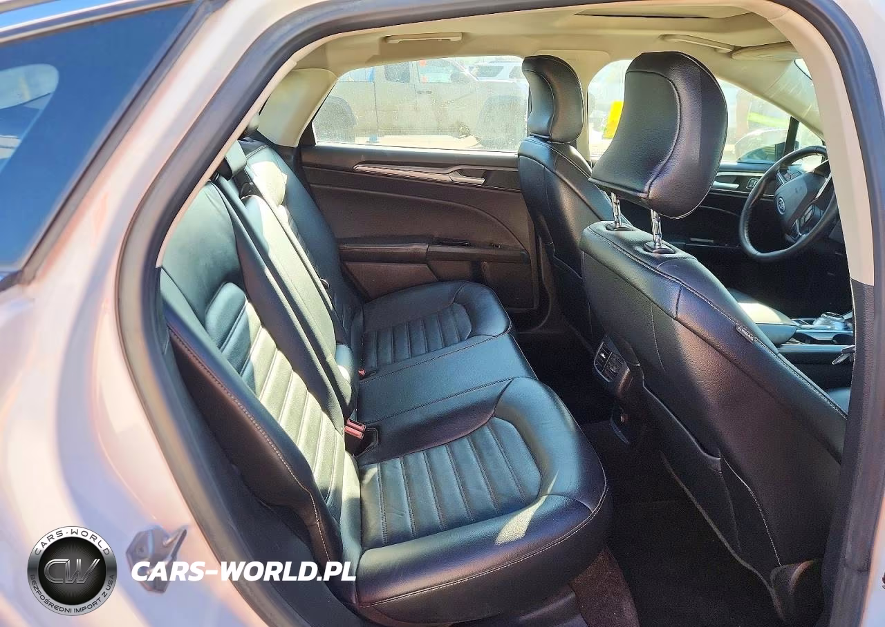 2017 Ford Fusion Se VIN:3FA6P0HD7HR281888 - 10