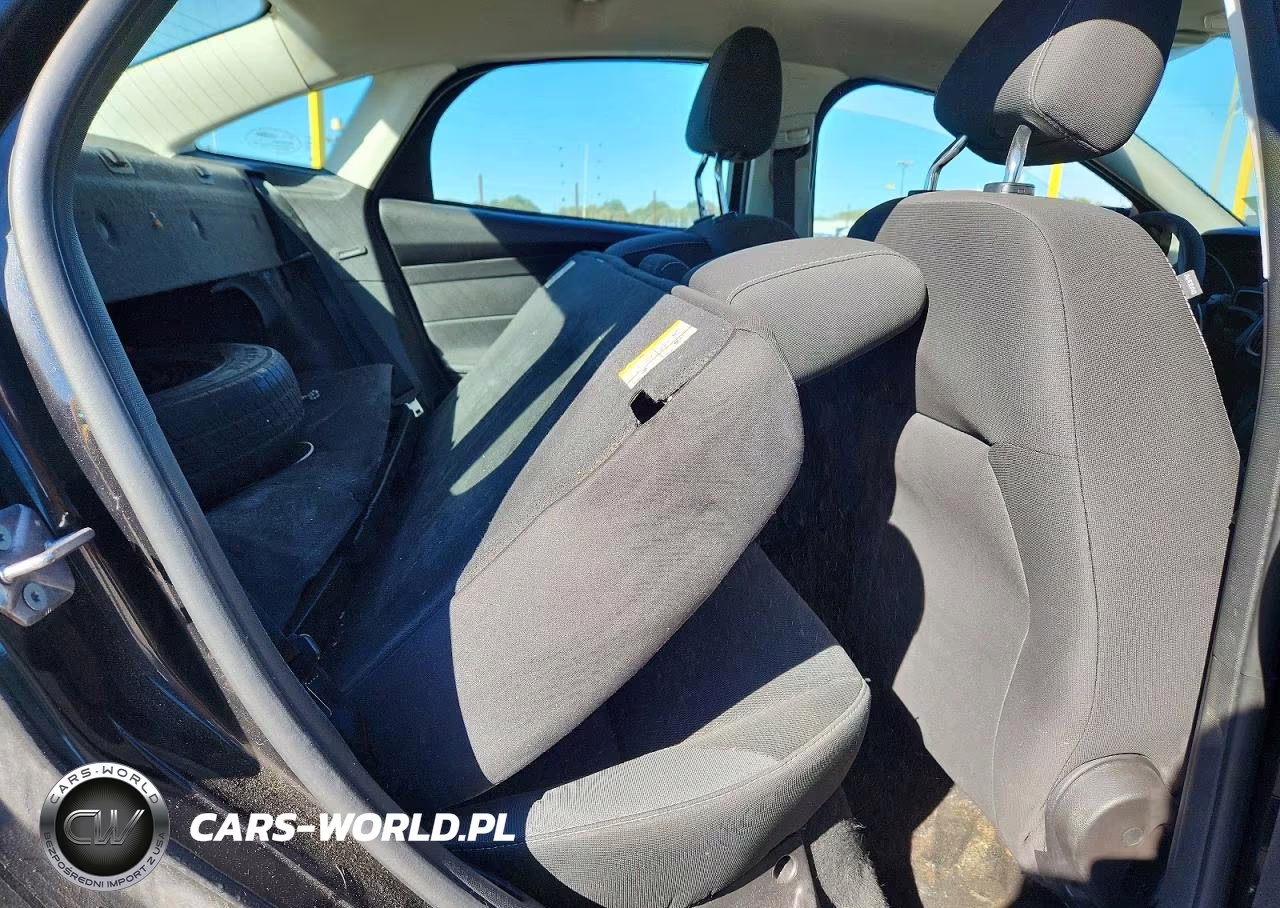 2013 Ford Focus S VIN:1FADP3E28DL270130 - 10