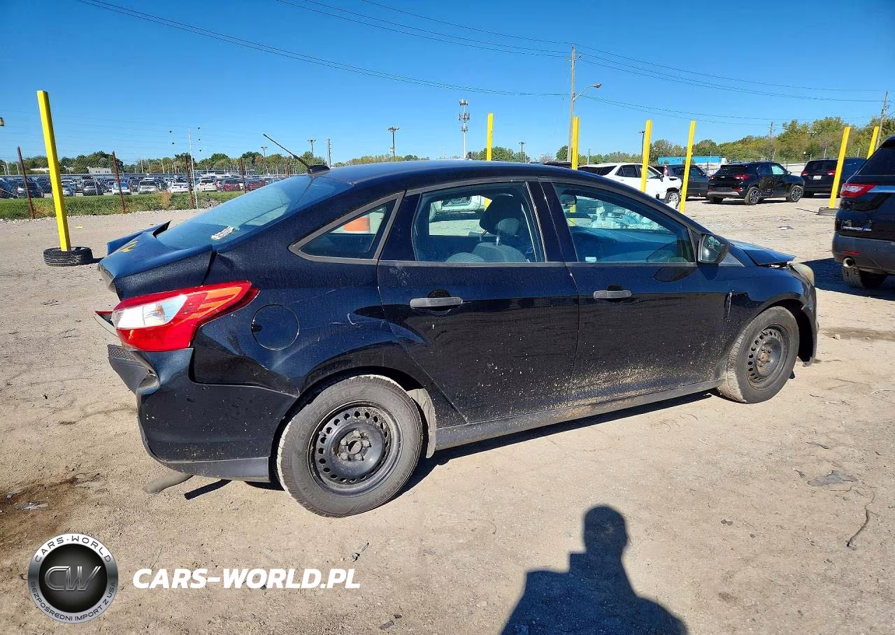 2013 Ford Focus S VIN:1FADP3E28DL270130 - 3