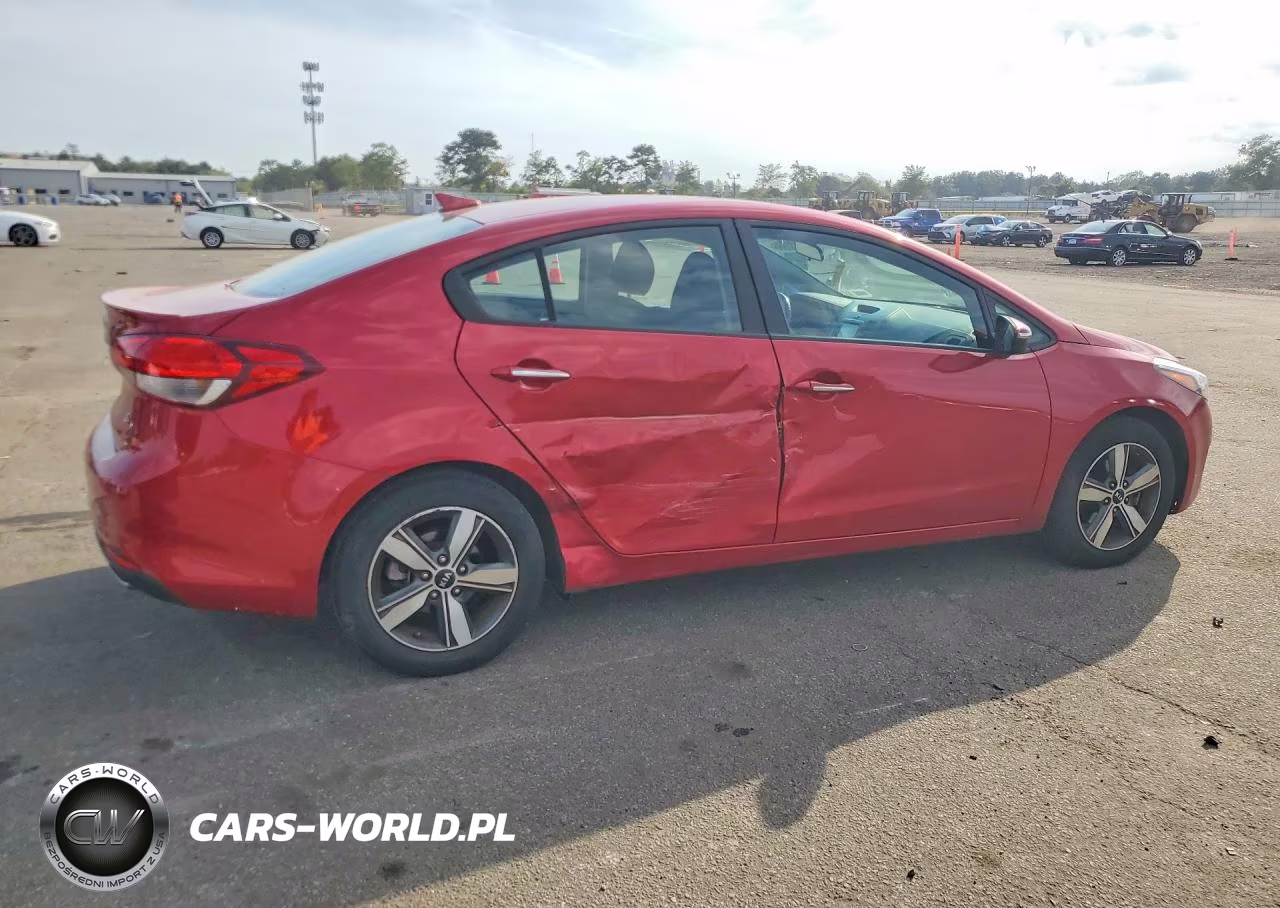 2018 Kia Forte S VIN:3KPFL4A79JE243125 - 3