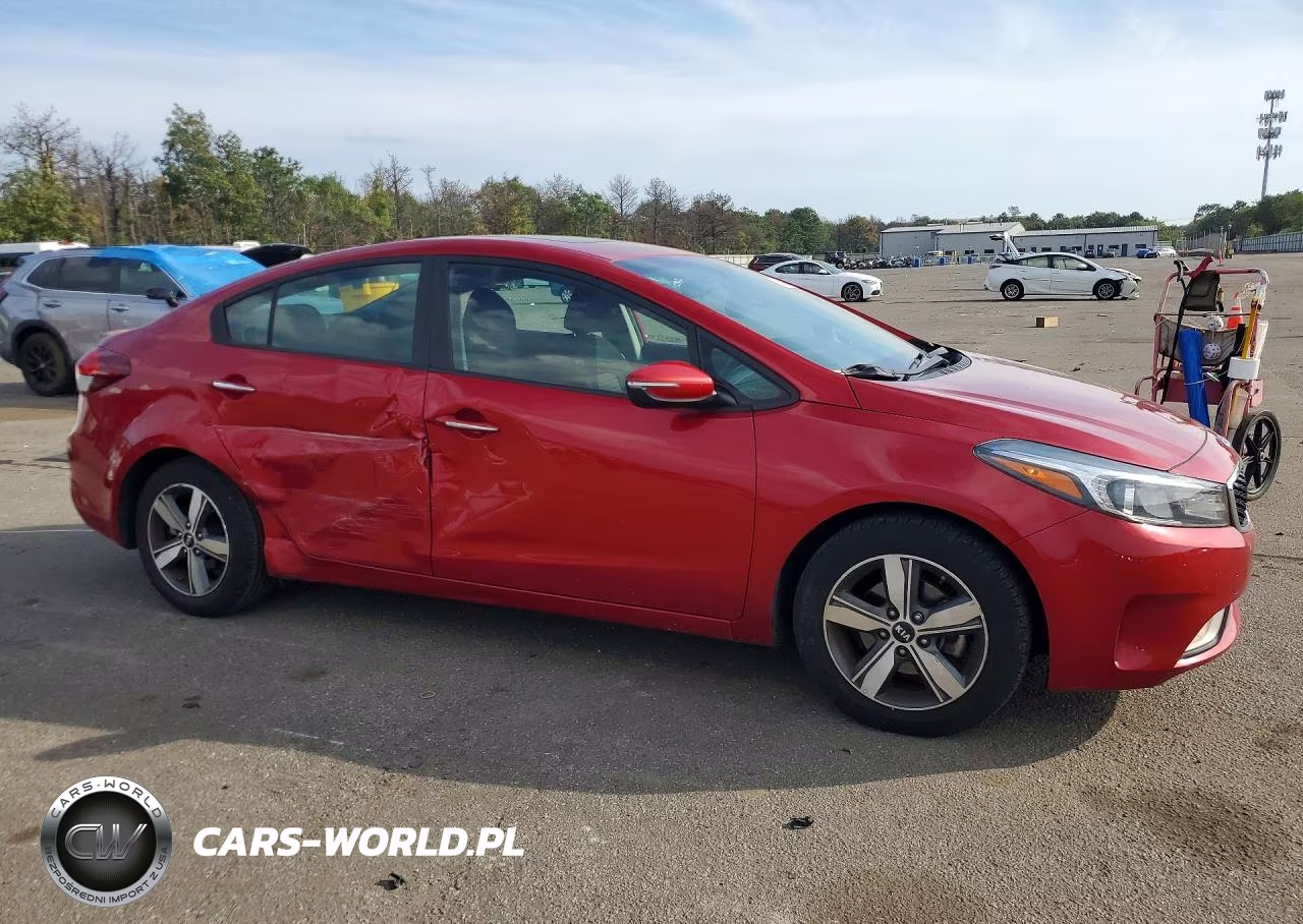 2018 Kia Forte S VIN:3KPFL4A79JE243125 - 4