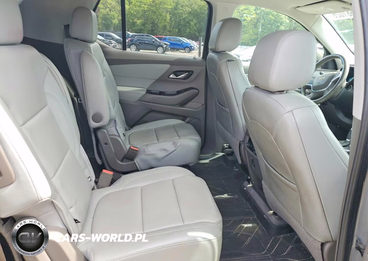 2019 Chevrolet Traverse Lt VIN:1GNERHKW2KJ221177 - 11
