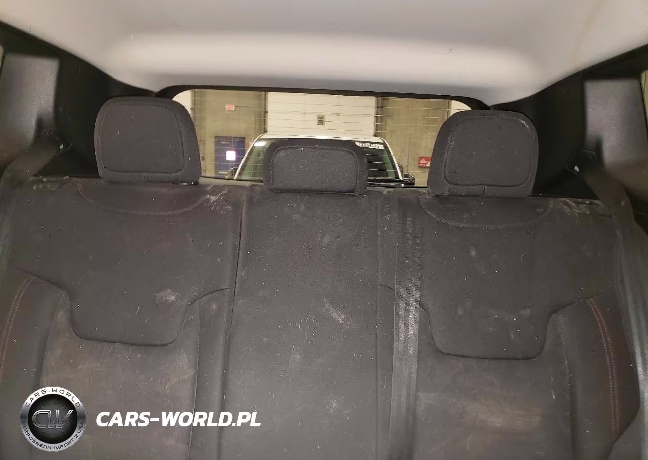 2020 Jeep Renegade Trailhawk VIN:ZACNJBC19LPL32260 - 10