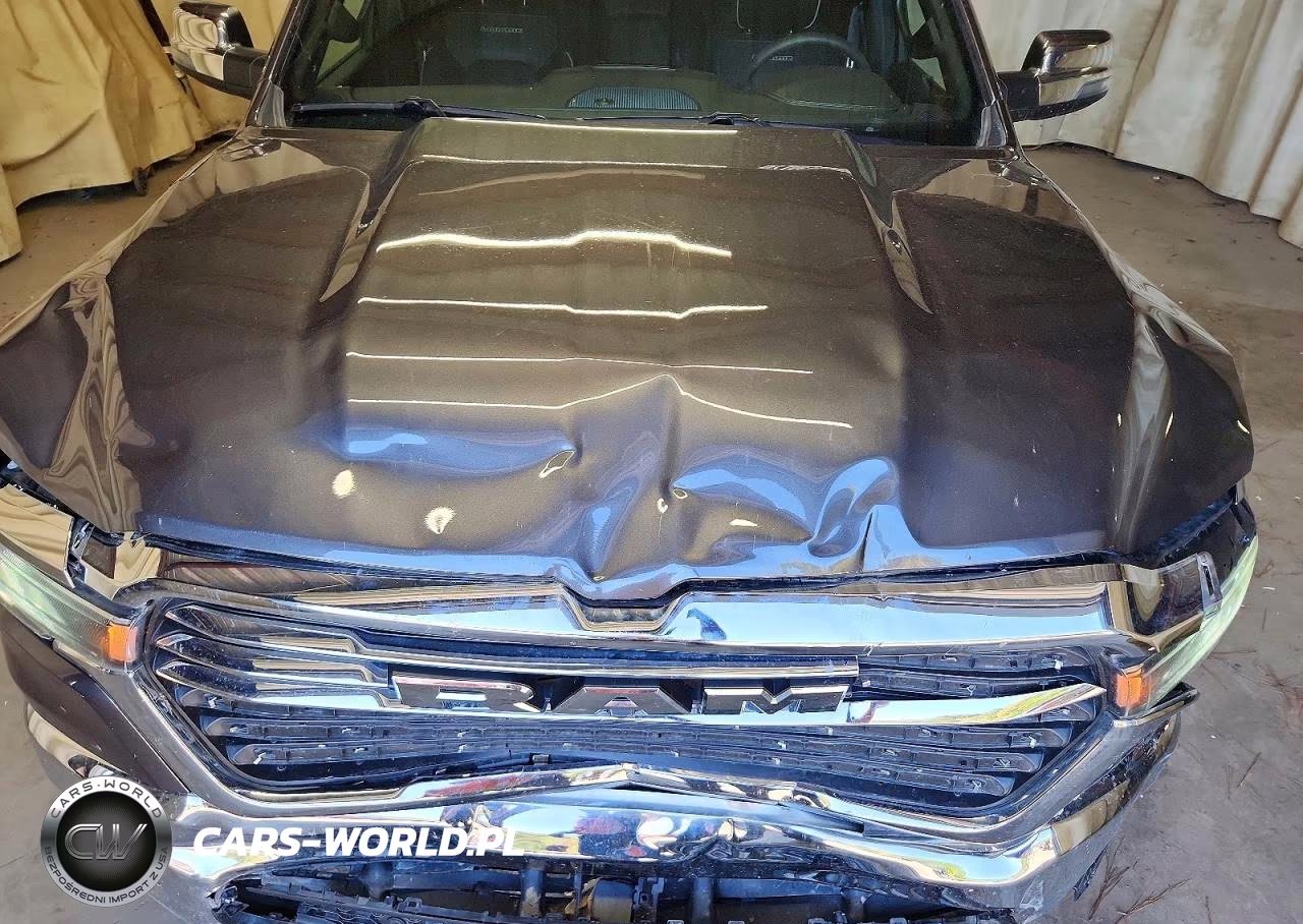 2026 Ram 1500 Laramie VIN:3C6SRFJP3T4176708 - 11