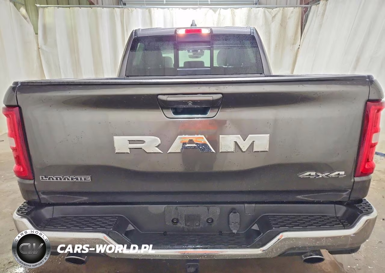 2026 Ram 1500 Laramie VIN:3C6SRFJP3T4176708 - 6