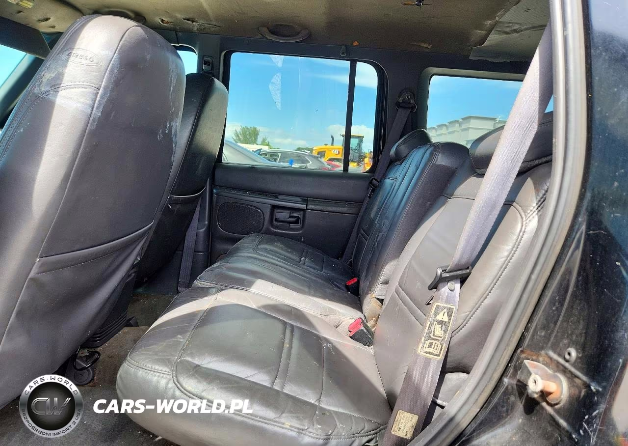 1999 Ford Explorer VIN:1FMDU32E3XUB17943 - 11