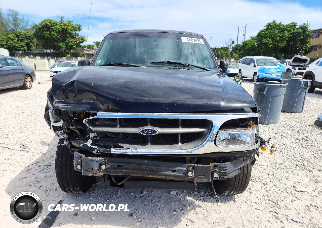 1999 Ford Explorer VIN:1FMDU32E3XUB17943 - 5